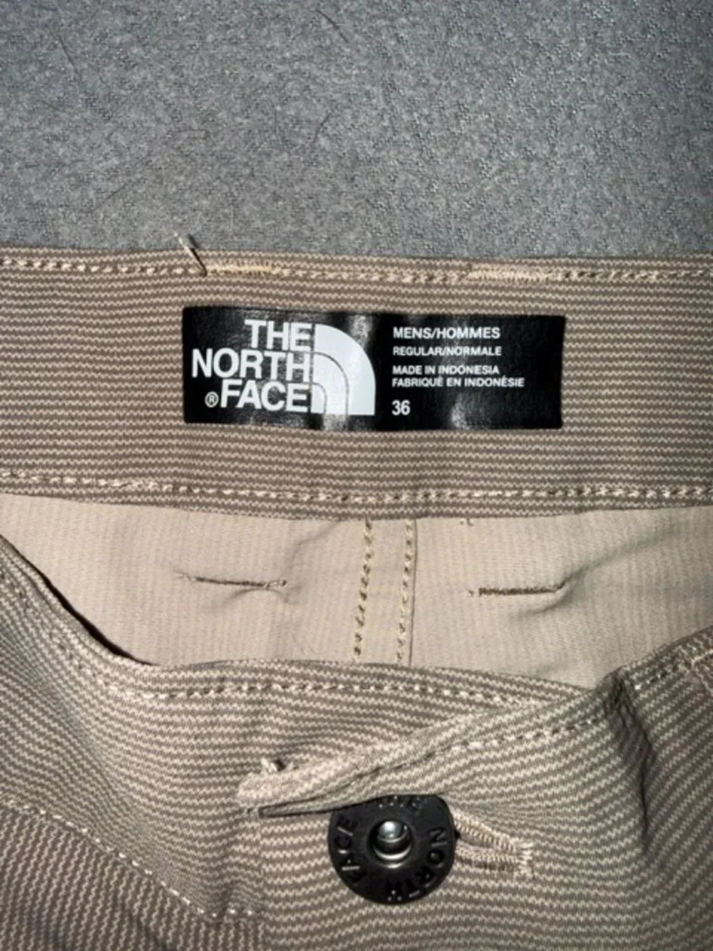 The North Face Mens Shorts Size 36 Beige Khaki Performance Outdoor Hiking Casual